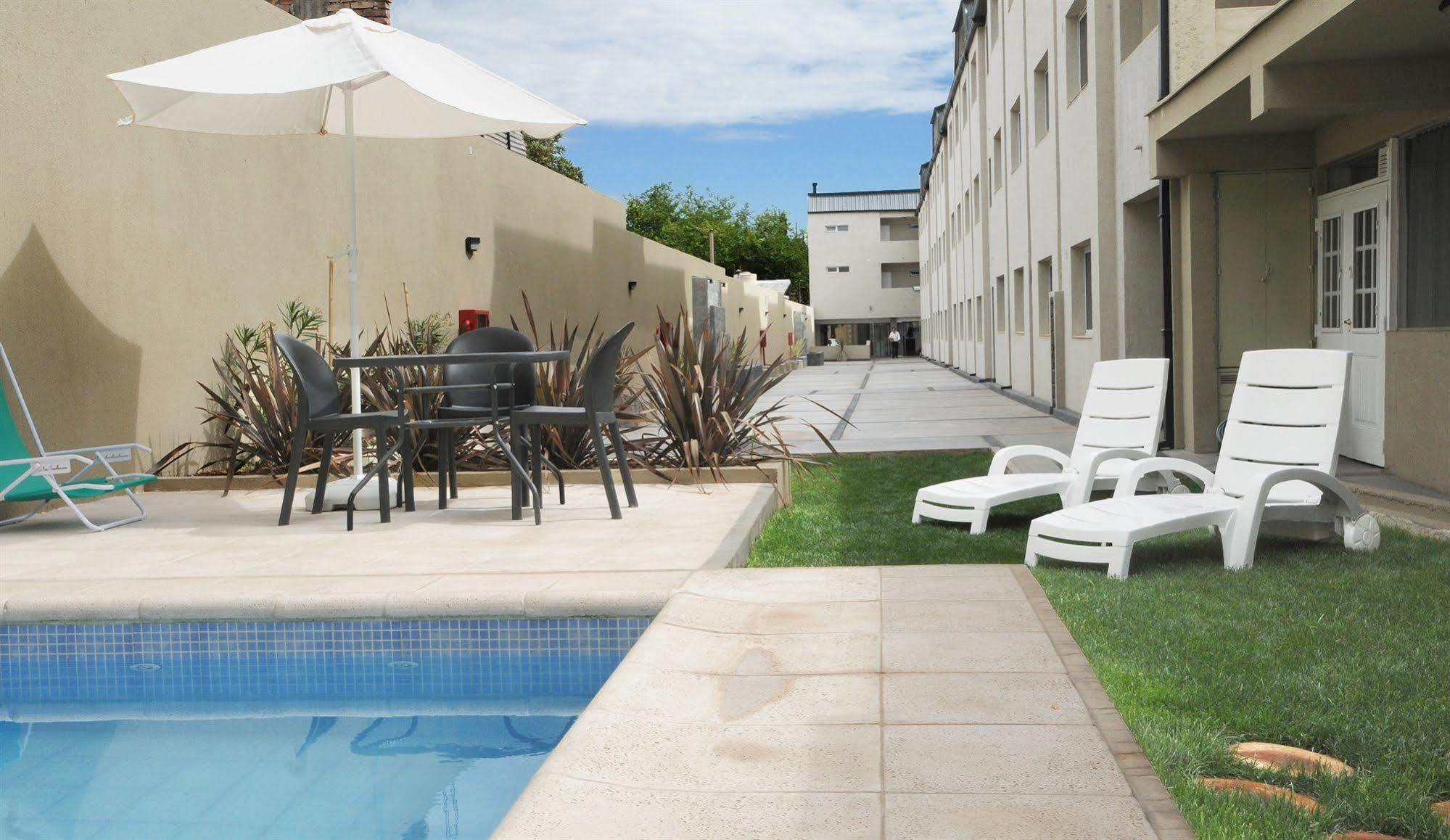 Soltigua Apart Hotel Мендоса Екстериор снимка